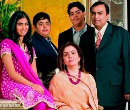 大婚当日首富老妈来寻我,揭秘豪门背后的温情故事