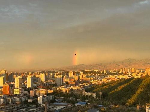 乌鲁木齐的天空,壮美辽阔的西域天际